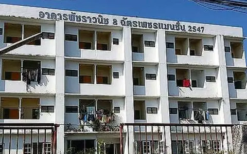 ฉัตรเพชรอพาร์ทเม้นท์ (รามอินทรา 23 ซอยตรงข้าม Big C)