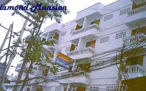 Diamond Mansion (MRT ศูนย์วัฒนธรรม)