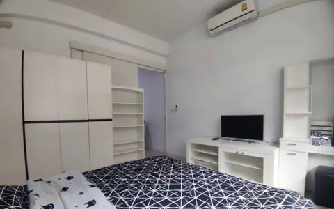 ให้เช่าห้องพัก ขนาดใหญ่ 40 ตรม.ใกล้ ร.ร อัสสัมชัน บางรัก