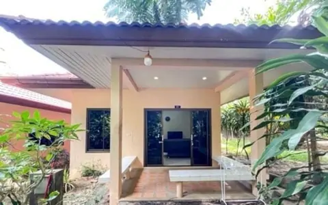 บ้านเช่า ทำเลดี ใจกลางเฉวง ใกล้ห้างเซ็นทรัล พร้อมสระว่ายน้ำ 1นอน 1น้ำต.บ่อผุด อ.เกาะสมุย จ.สุราษฏร์ธานี