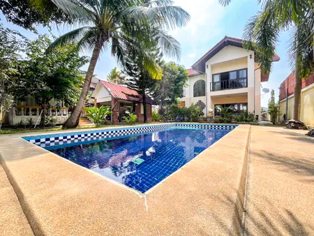 Luxury Property for Sale in Samui – 3 Homes with Pool, Close to Central Samui and Hospitals
