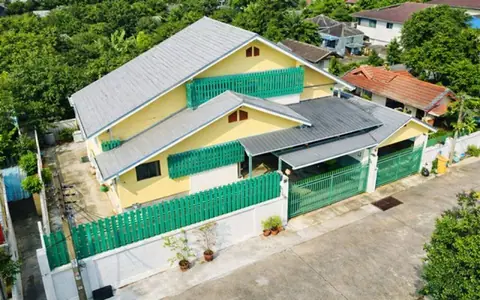 วชิรธรรมสาธิต 37-47  BTSปุณณวิถี  Seacon  ศรีนครินทร์ MRTสวนหลวง ร.9  คฤหาสน์ 2 ชั้น 6นอน 100ตรว. พร้อมเฟอร์นิเจอร์ครบ