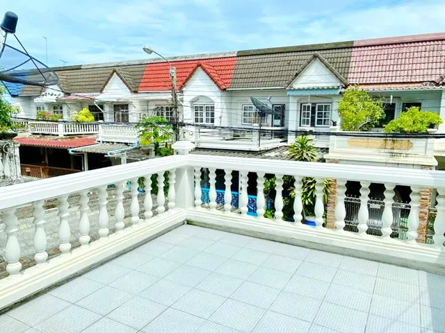 ให้เช่าทาวน์เฮาส์ 2 ชั้น วชิรธรรมสาธิต 15-23 ใกล้ BTS ปุณณวิถี ที่ดิน 30 ตร.ว. พื้นที่ใช้สอย 240 ตร.ม.