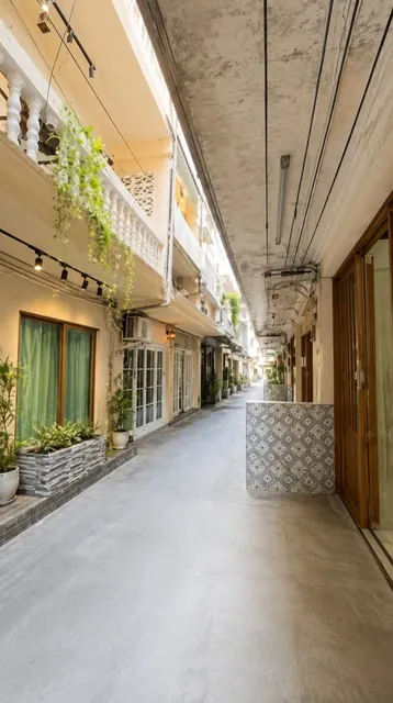ใจกลางแหล่งท่องเที่ยว ทำเลไชน่าทาวน์ เยาวราช Shophouse ให้เช่า 1 น้ำ 1 ครัว  42 ตร.ม. เหมาะสำหรับร้านค้า คาเฟ่ หรือธุรกิจ แหล่งท่องเที่ยว