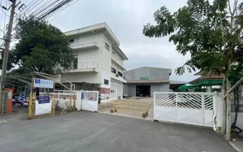 ขายโรงงานพื้นที่สีม่วง บางนา-ตราด กม. 23 ที่ดิน 5 ไร่ 3 งาน 25 ตร.ว. พื้นที่อาคารรวม 5,658 ตร.ม.