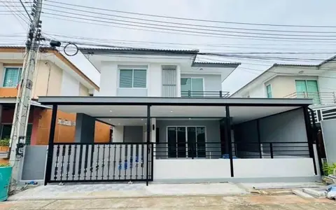 KDH0019 ขายทาวน์เฮ้าส์บ้านบึง ขนาด 18 ต.ร.วา ชั้นเดียว​  รีโนเวทสวย