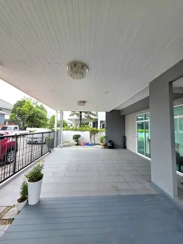 ให้เช่าบ้านเดี่ยวหมู่บ้านมณีรินทร์ ไพรเวซี่ (หนองยายบู่) หลังใหญ่ 68 ตร.ว. 3 ห้องนอน จอดรถได้ 2 คัน 25,000 บาท/เดือน