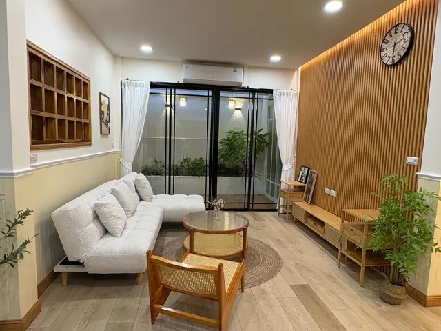 บ้านเดี่ยวทำเลดี เช่าบ้านแถวหนองยายบู่  ใกล้มอเตอร์เวย์ในนิคมอุตสาหกรรมศรีราชา