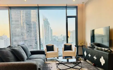 ให้เช่า คอนโด Q1 Sukhumvit ขนาด 197 ตรม. 3 นอน วิวโล่ง ห้องใหม่ ติด BTS นานา 0 เมตร
