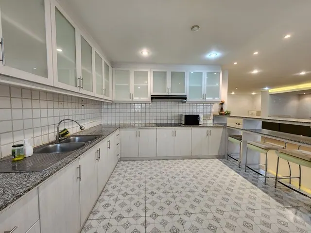 For Sell Le Premier 2 Duplex 4 ห้องนอน ขนาด 258 ตร.ม. ใกล้ BTS ทองหล่อ