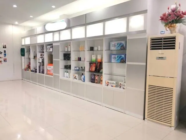 ขายอาคารพานิชย์ 4 คูหา 3 ชั้น ขนาดเนื้อที่173 ตร.ว. ใกล้ห้างโรบินสัน ตลาดริมเมย อ.แม่สอด จ.ตาก