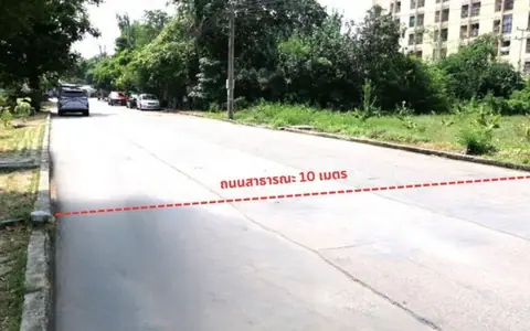 ขายที่ดินถมแล้ว 100 ตรว. ติดถนนสาธารณะ 10 ม. หมู่บ้านเมืองใหม่ ดอนเมือง สรงประภา30  น้ำ,ไฟฟ้าพร้อม กรุงเทพ