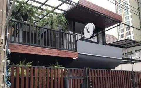 ให้เช่าทาวน์เฮ้าส์ 2ชั้น The Silver Stag 27 ตร.ว ใกล้รถไฟฟ้าหมอชิต บ้านตกแต่งสวยงามเฟอร์ฯครบครันพร้อมเข้าอยู่