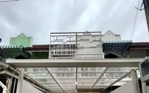 ขายทาวน์เฮ้าส์ 2ชั้น 17 ตร.ว หมู่บ้านยลประภา ซ.ลาดพร้าว101-โพธิ์แก้ว ตกแต่งสวยงามรีโนเวทใหม่ทั้งหลังพร้อมอยู่ ใกล้รถไฟฟ้าสายสีเหลือง
