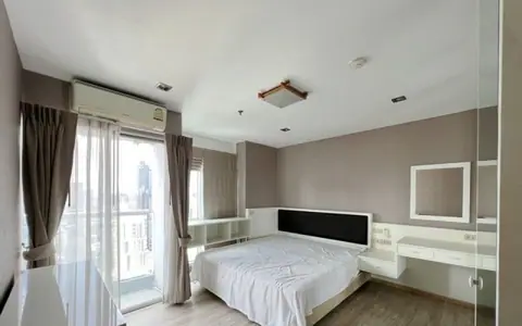 ขาย Silom Suite Condominium(สีลม สวีท คอนโดมิเนียม) 52 ตร.ม ชั้น 33 ติด BTS Saint Louis | Super prime location
