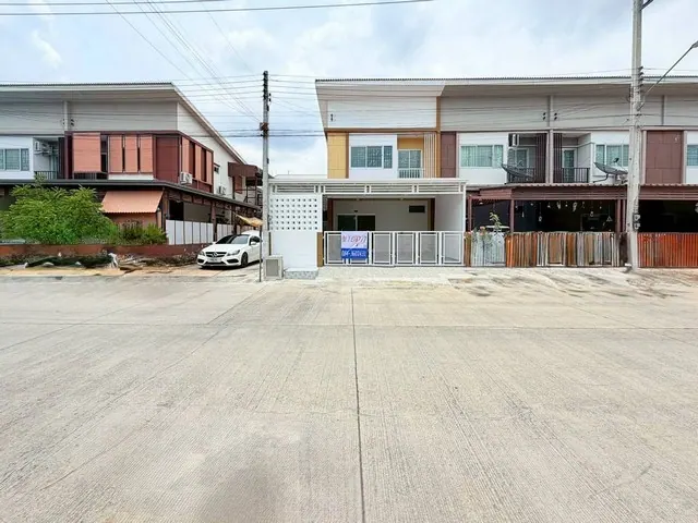 ขายด่วน หมู่บ้านราชพฤกษ์ เฟส 2 ( ประตูน้ำพระอินทร์ราชา )