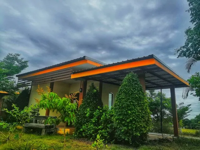 ขายรีสอร์ทพร้อมกิจการ บัวบึงรีสอร์ท อำเภอโนนสูง จังหวัดนครราชสีมา เนื้อที่ 7 ไร่ 3 งาน 50 ตารางวา
