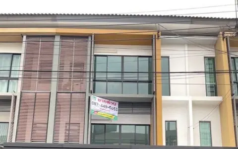 ขายทาวน์โฮม 3 ชั้น เดอะคอนเนคอัพ 3 รัตนาธิเบศร์ ขนาด 22 ตรว รีโนเวทใหม่ทั้งหลัง ที่สุดของความคุ้ม บ้านสวยเนี้ยบ ใหม่กริ๊บ