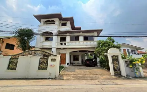 ขายบ้านเดี่ยว 3 ชั้น 95 ตร.ว. ซ.แจ้งวัฒนะ-ปากเกร็ด20 (ต้นสน9) ใกล้รถไฟฟ้า ปากเกร็ดและกรมชลประทาน วัดชลประทาน สวนกุหลาบ นนทบุรีเมืองทอง