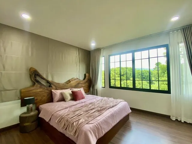 ขายบ้านพูลวิลล่า Pool Villa 150ตรว. 4นอน4น้ำ 13.85ลบ. เฟอร์ของแถม ใกล้สนามกอล์ฟอัลไพน์ รอยต่อ สันกำแพง-แม่ออน เชียงใหม่ บ้านธิ ลำพูน