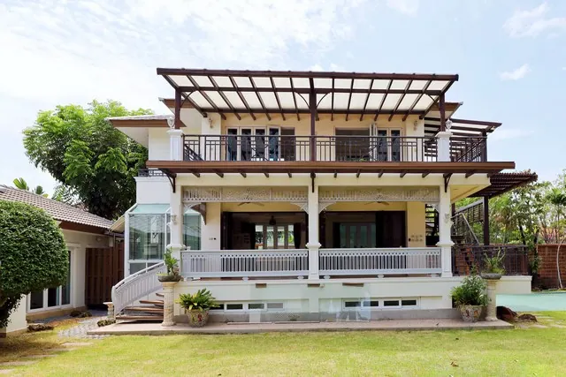 บ้าน ลัดดารมย์ ราชพฤกษ์ - รัตนาธิเบศร์ 2   24900000 THB ใกล้กับ รร.นานาชาติเด่นหล้า ลดจัดหนัก!!