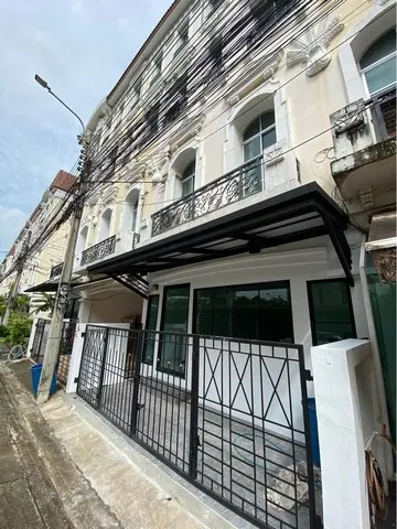 บ้านกลางเมือง มอนติ-คาร์โล รัชวิภา