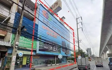 รหัสC6332  ให้เช่าอาคารพาณิชย์ 4 คูหา เฉพาะชั้น1 และชั้นลอย ย่านลาซาล สำโรง ใกล้ BTS เพียง 500 เมตร