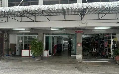 รหัสC6338 ให้เช่าพื้นที่อาคารพาณิชย์เฉพาะชั้นล่าง พื้นที่ประมาณ 100 ตารางเมตร ย่านถนนพระราม6 เขตราชเทวี