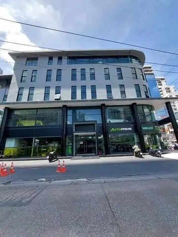 รหัสC6458 ให้เช่าอาคารสำนักงาน โชว์รูม 5ชั้น ทำเลใจกลางเมืองย่านสุขุมวิท ทองหล่อ  เหมาะกับธุรกิจหลายประเภท