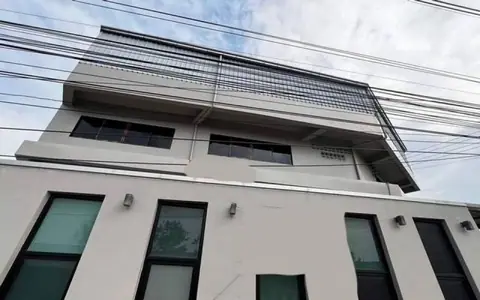 รหัสC6474 ให้เช่าอาคาร 3ชั้น ถนนราชพฤกษ์  บรมราชชนนี  ติดรถไฟฟ้าสายสีแดง
