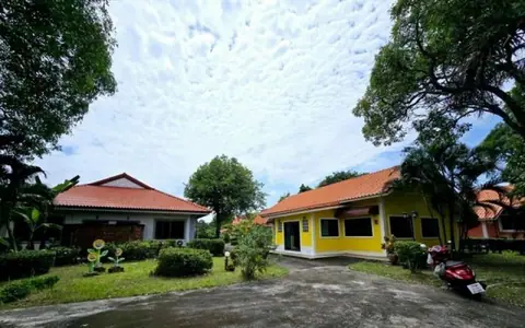 ขายบ้าน 2 หลัง 500 ตรว. ต.บ้านพร้าว อ.บ้านนา จ.นครนายก บ้านประวัติดี แถมเฟอร์นิเจอร์ทั้งหมดและแอร์ทุกห้อง