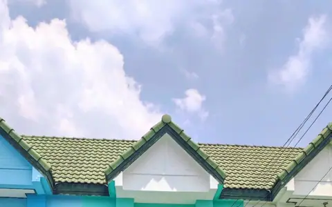 ขายด่วนทาวน์เฮ้าส์สภาพสวยทำเลดี  ติดถนนคลองหลวง ใกล้วัดพระธรรมกาย (ฟรีโอน)