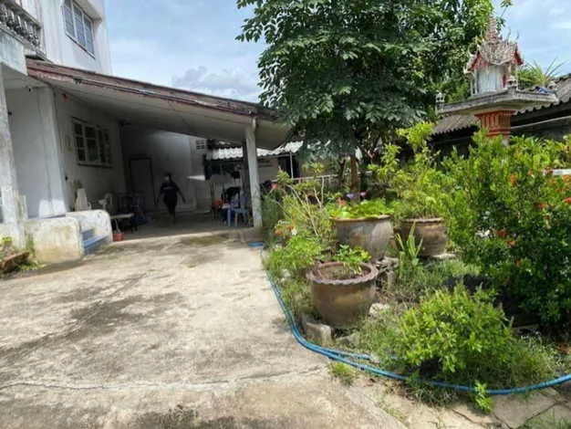 ขายด่วนบ้านเดี่ยว 3 ชั้น  ซอยหมอศรี  ถนนเพชรเกษม จังหวัด  นครปฐม (เจ้าของขายเอง)
