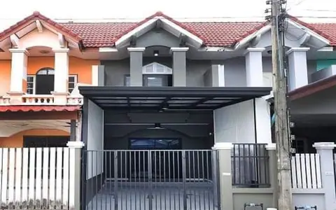 ขายด่วนทาวน์เฮาส์ 2ชั้น หมู่บ้านแพรมาพร คลอง 4 รังสิต-นครนายก พร้อมเข้าอยู่