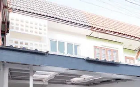 ขายด่วนทาวน์เฮ้าส์ 2 ชั้น ทำเลทอง รีโนเวทใหม่ อ.บางบัวทอง จ.นนทบุรี