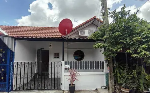ขายทาวน์เฮ้าส์​ 1 ชั้น รีโนเวทใหม่ พร้อมเข้าอยู่ได้เลย จ.นครปฐม