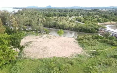 ที่ดินหาดบ้านหนองบัว ชุมพร107ตรว. 2แปลงสุดท้ายราคาพิเศษ ทำเลดีเดินทางสะดวก