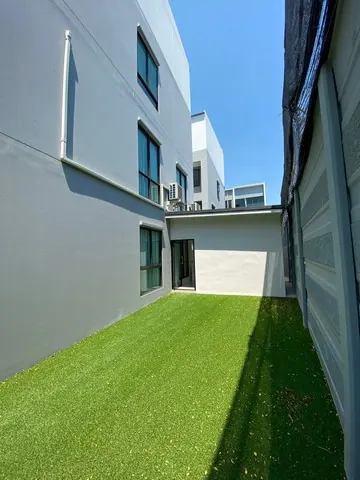 ขายบ้านด่วน Town Home Estara Haven Pattanakarn สวนหลวง กทม