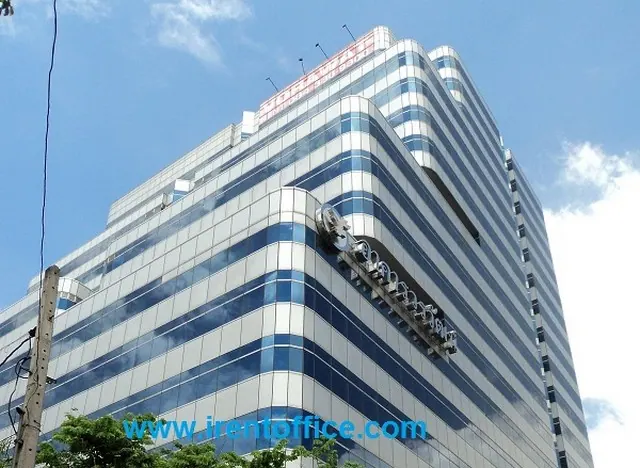 ให้เช่าสำนักงาน อาคารวรวัฒน์ พื้นที่เริ่ม 100 ตร.ม.