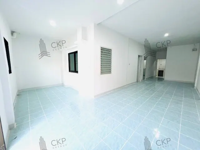 ขาย/ให้เช่า ทาวน์เฮาส์ กรีนการ์เด้นโฮม คลอง11 บ้านใหม่พึ่งรีโนเวท ราคาต่อรองได้