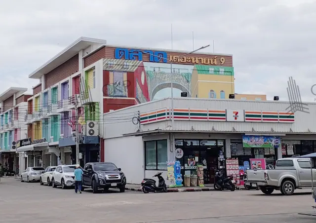 ขาย อาคารพาณิชย์ 2 คูหาติดถนนใหญ่ ใกล้ตลาดเดอะนายน์ บ้านไร่และห้างสรรพสินค้าต่างๆ