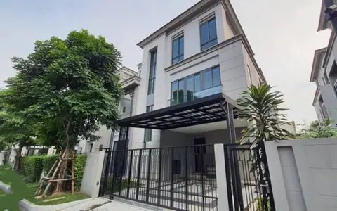โอกาสทอง บ้านแฝด 3 ชั้น  สุดหรู  หมู่บ้าน เดอะ ซอนเน่ ศรีนครินทร์-บางนา