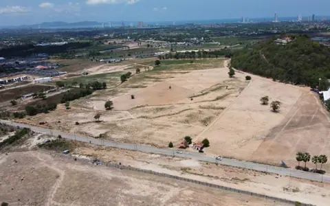 โอกาสพิเศษ! ที่ดินขนาด 112 ไร่ ใกล้ วอเตอร์ สเปซ พัทยา