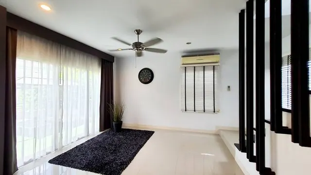 โอกาสทอง ! บ้านเดี่ยว  หมู่บ้านเนอวานา บียอนด์ ไลท์ พระราม 9