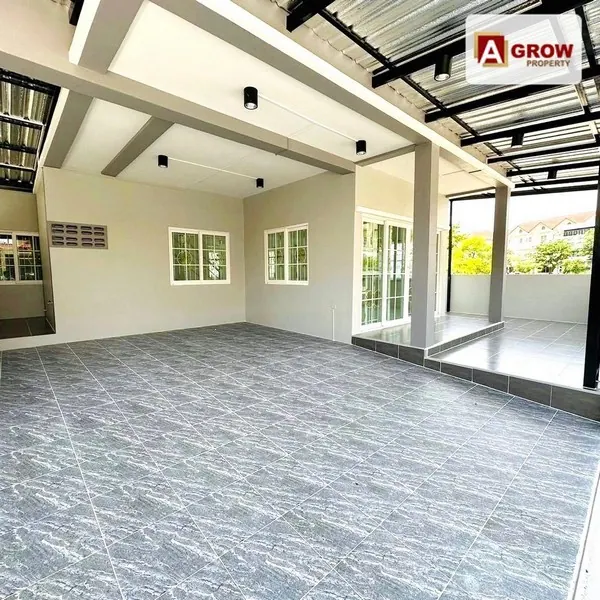 ม. เฟื่องฟ้าวิลล่า9 เฟส6 ซ.2 บ้านหลังมุม พร้อมอยู่ รีโนเวทใหม่ทำสีใหม่ภายในภายนอก เปลี่ยนกระเบื้องสุขภัณฑ์ใหม่