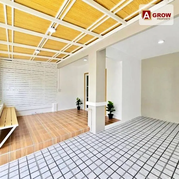 ม. พฤกษา30/1 ซอย14/4 บ้านพร้อมเข้าอยู่ รีโนเวททำสีใหม่ภายในภายนอกใหม่ ตกแต่งด้วยเคาเตอร์บาร์