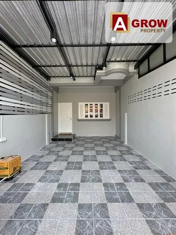 ม.กล่อมพิรุณ แพรกษาใหม่  บ้านรีโนเวทใหม่ทั้งหลัง เดินทางสะดวก
