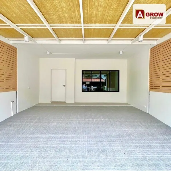 ม. เดอะคอนเนค สุวรรณภูมิ2 บ้านรีโนเวทใหม่และตกแต่งสวย พร้อมเข้าอยู่ได้เลย ใกล้สนามบินสุวรรณภูมิ