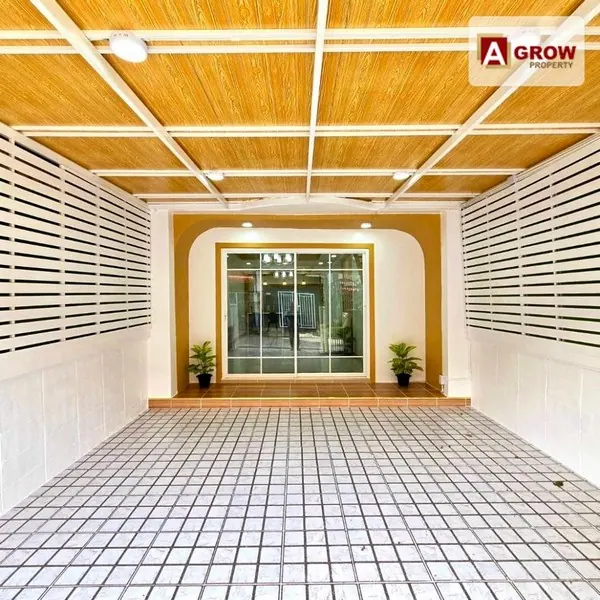 ม. บัวทอง4 ซอย1/30 บ้านรีโนเวท และตกแต่งใหม่ทั้งหลัง แถมฟรีเฟอร์นิเจอร์