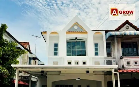 ม.เคซี3 รามอินทรา บ้านหลังมุมรีโนเวทใหม่พร้อมอยู่ ใกล้แนวรถไฟฟ้า บ้านพร้อมอยู่